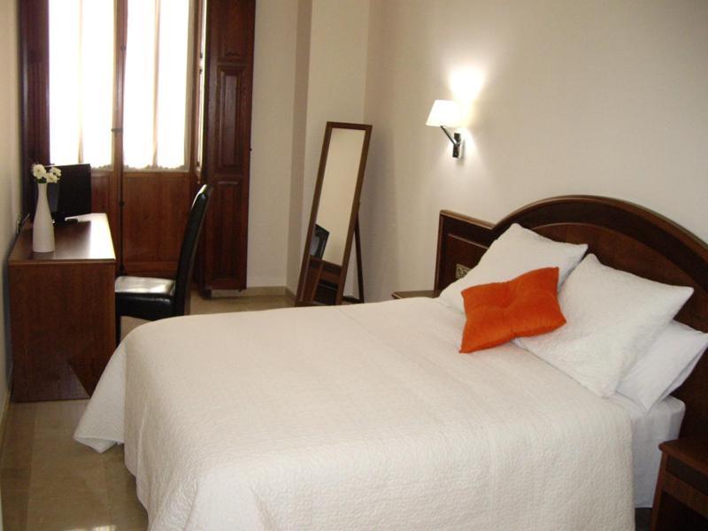Hotel San Sebastian Hospederia Cieza Luaran gambar