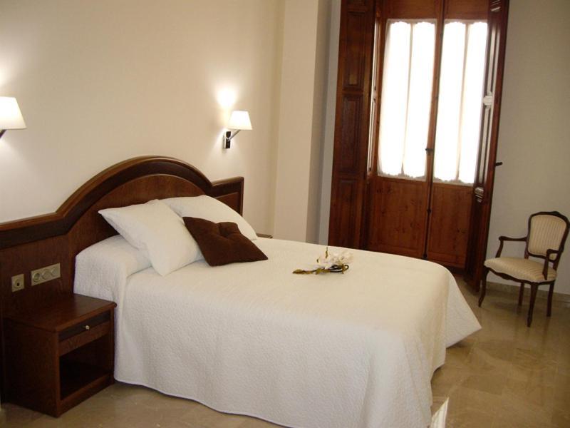Hotel San Sebastian Hospederia Cieza Bilik gambar