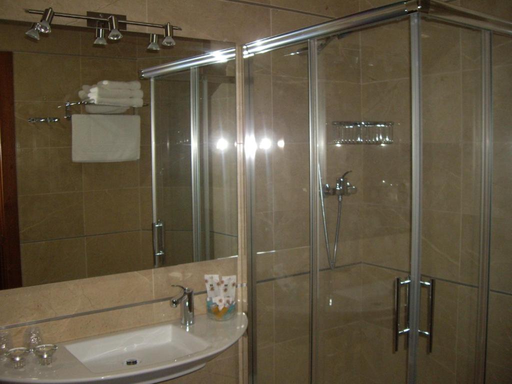 Hotel San Sebastian Hospederia Cieza Bilik gambar